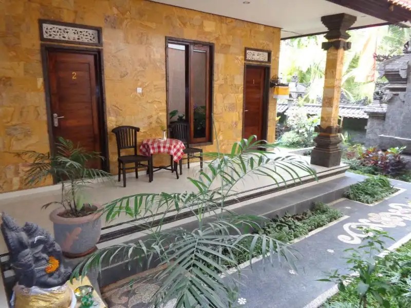 SEMAMPAN VILLAGE GUESTHOUSE