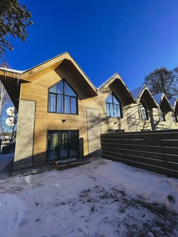 BUNGALOW PARK HOUSE