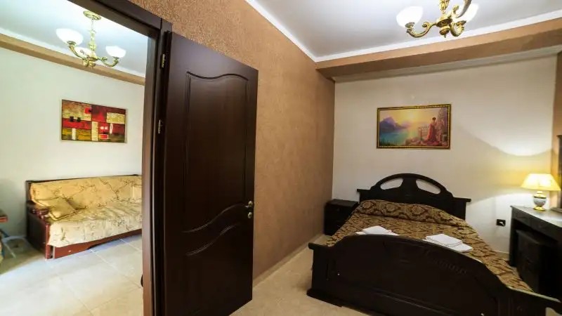 СОКРАТИС