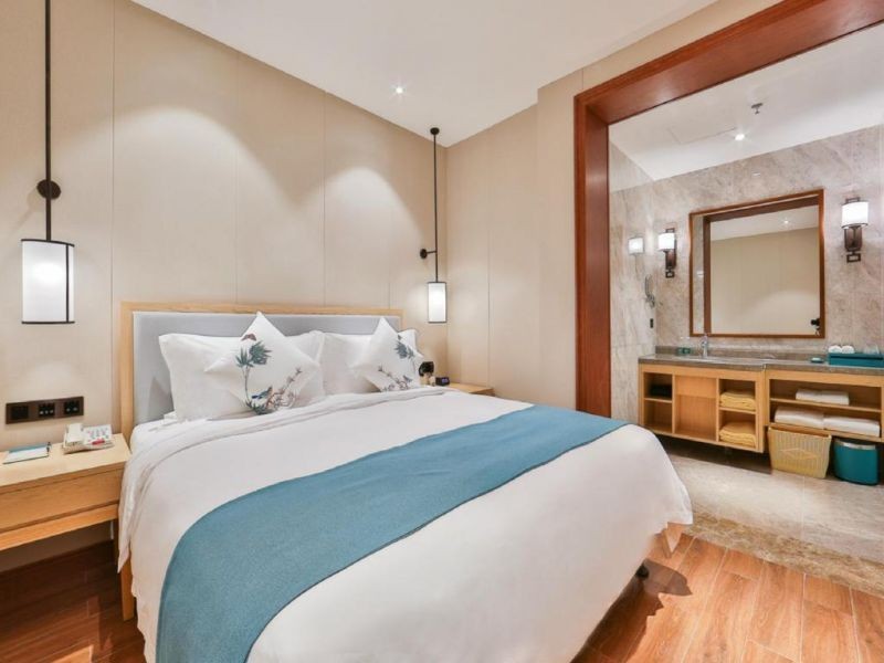 180 degree ocean view open suite
