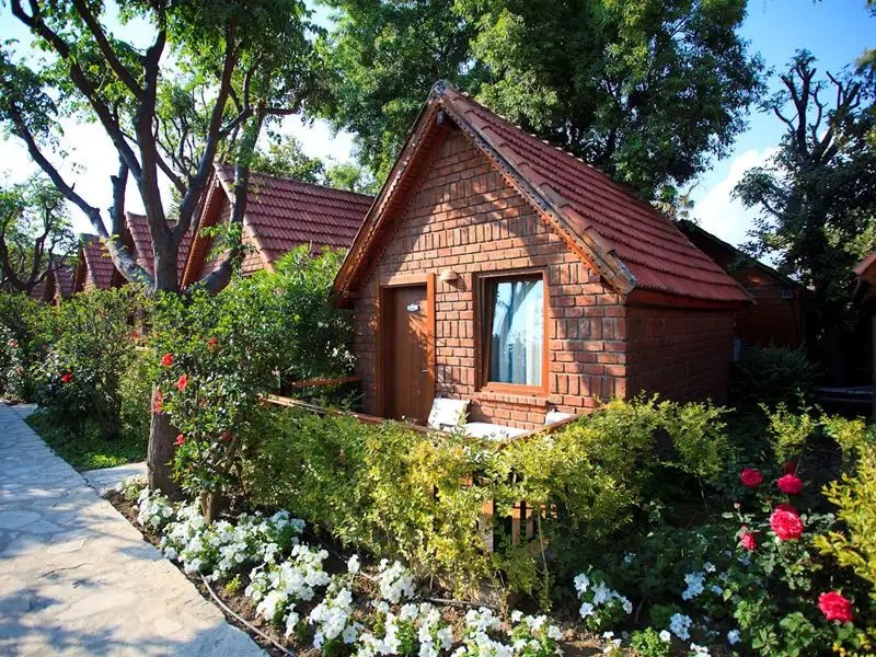 CAN GARDEN BEACH