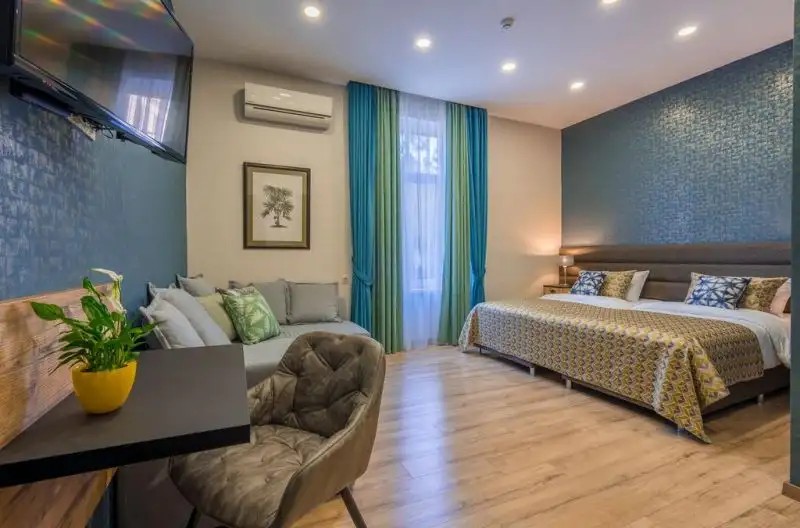 BRIKWOL HOTEL