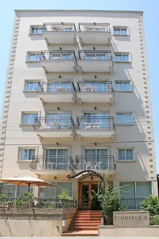 CHRIELKA APT