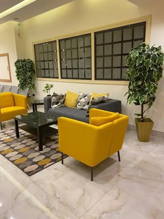 GOLDEN CARVEN HOTEL