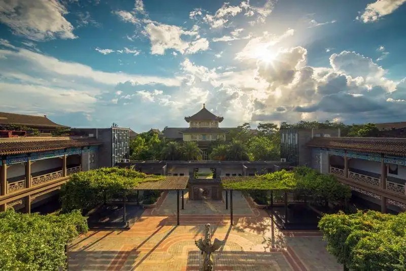 EADRY ROYAL GARDEN HOTEL HAIKOU