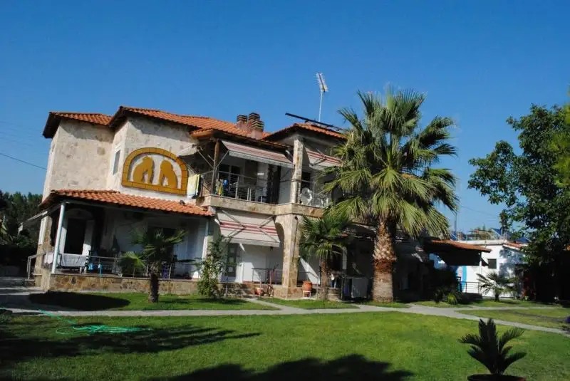 FERNANDOS APARTMENTS