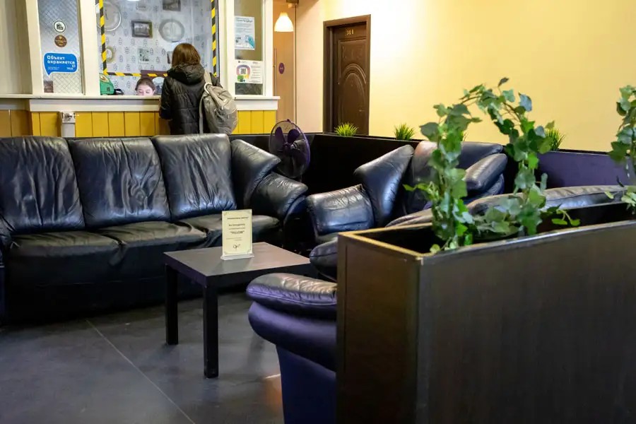 YELLOW HOTEL