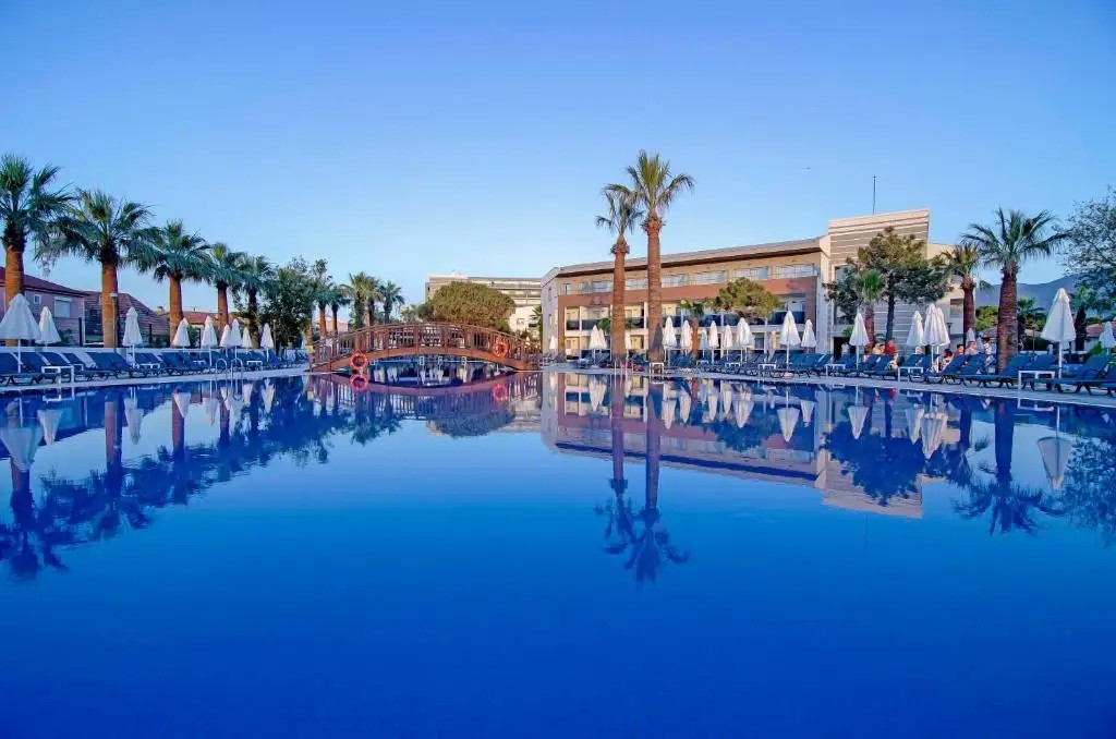 PALM WINGS KUSADASI BEACH RESORT