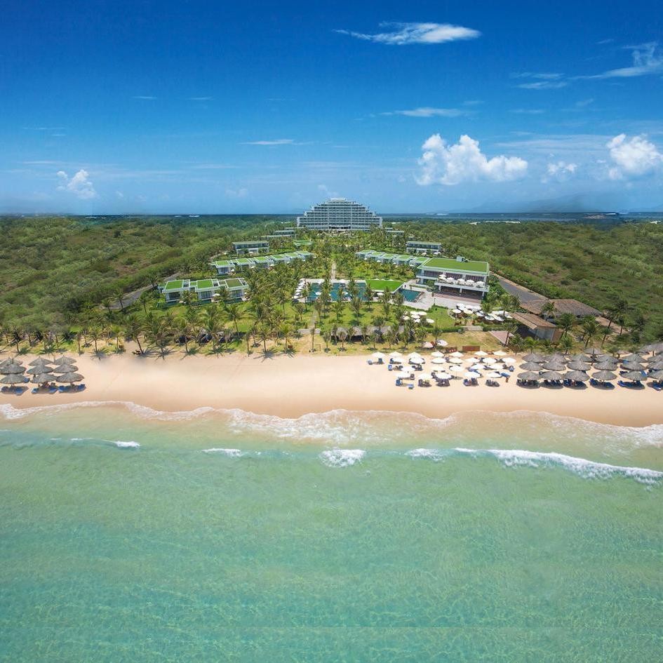 RIVIERA BEACH RESORT CAM RANH