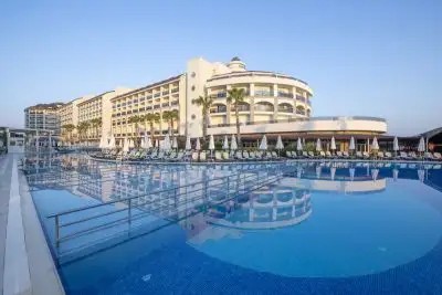 PORT RIVER HOTEL & SPA