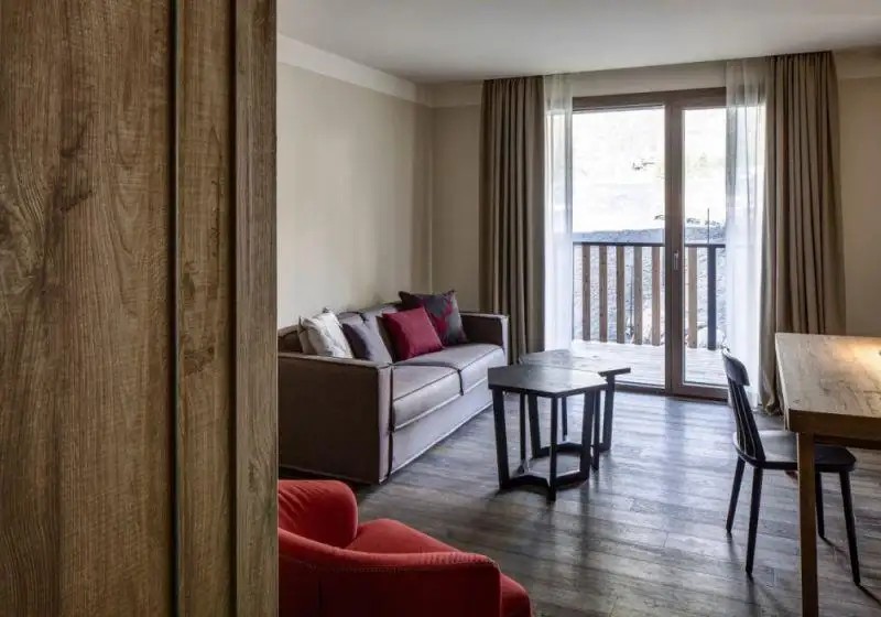GRAND HOTEL COURMAYEUR MONT BLANC