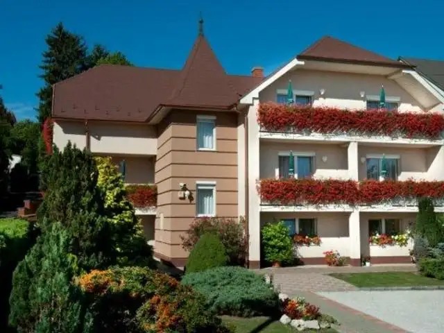 KLARA VILLA APARTMAN HEVIZ