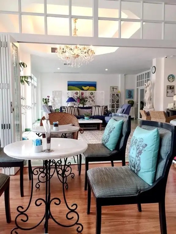 CASA BLANCA BOUTIQUE HOTEL