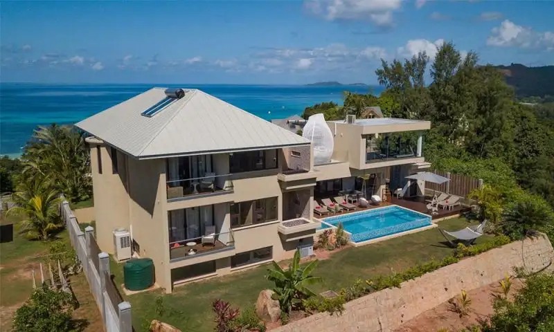 VILLA 360 LUXE LE DUC DE PRASLIN