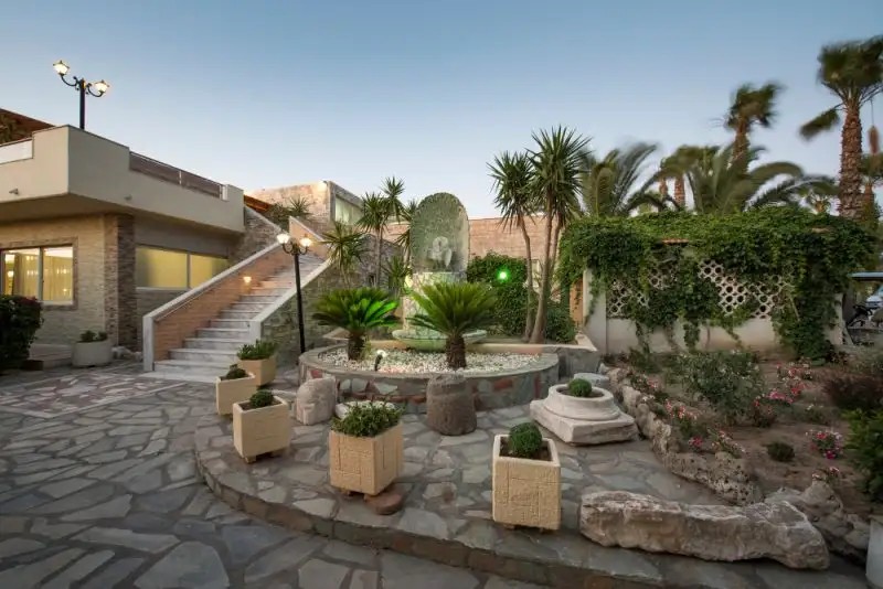 EURO VILLAGE ACHILLEAS