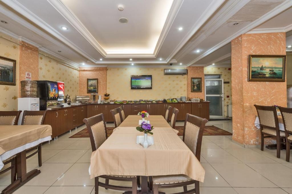 MAY HOTEL BOUTIQUE