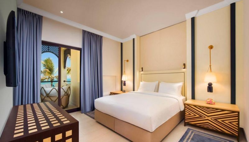 1 bedroom premium suite beach front