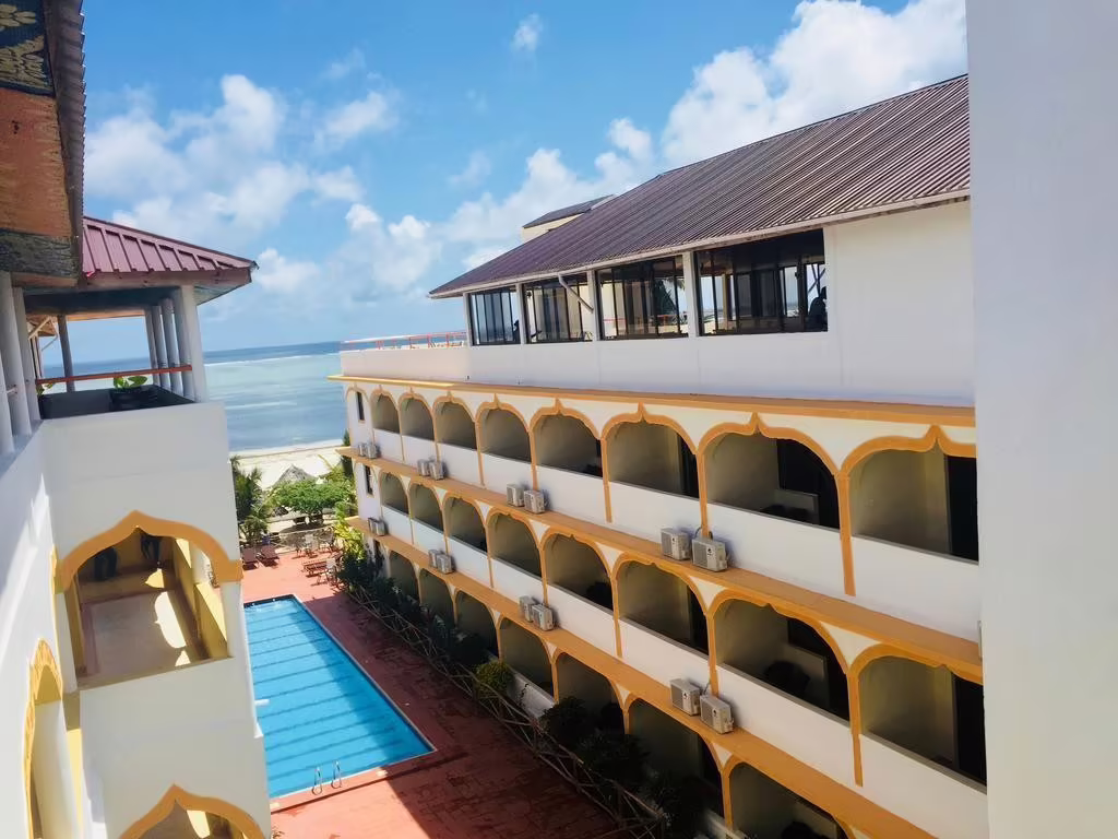 MANDHARI VILLA BEACH HOTEL