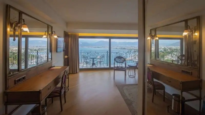 CASA MARGOT HOTEL