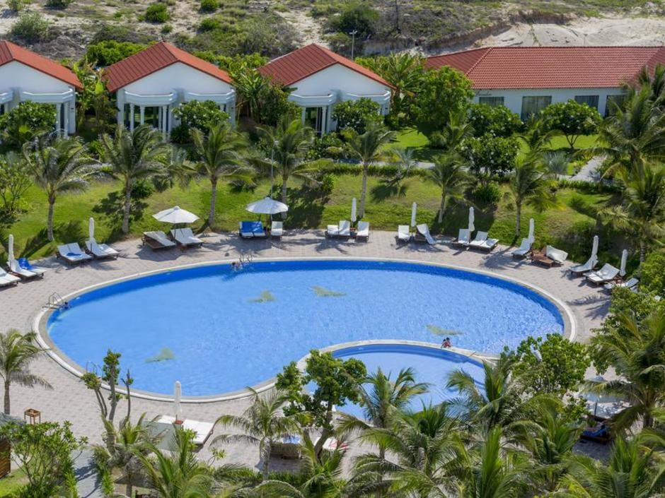 DESSOLE BEACH RESORT NHA TRANG (EX. DESSOLE SEA LION BEACH RESORT & SPA)