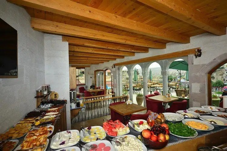 CAFTAN CAVE SUITES