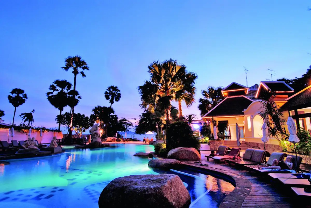 LONG BEACH GARDEN HOTEL AND PAVILION