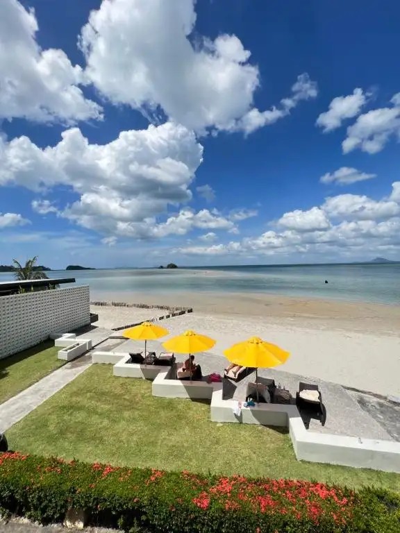 LANTA PURA BEACH RESORT