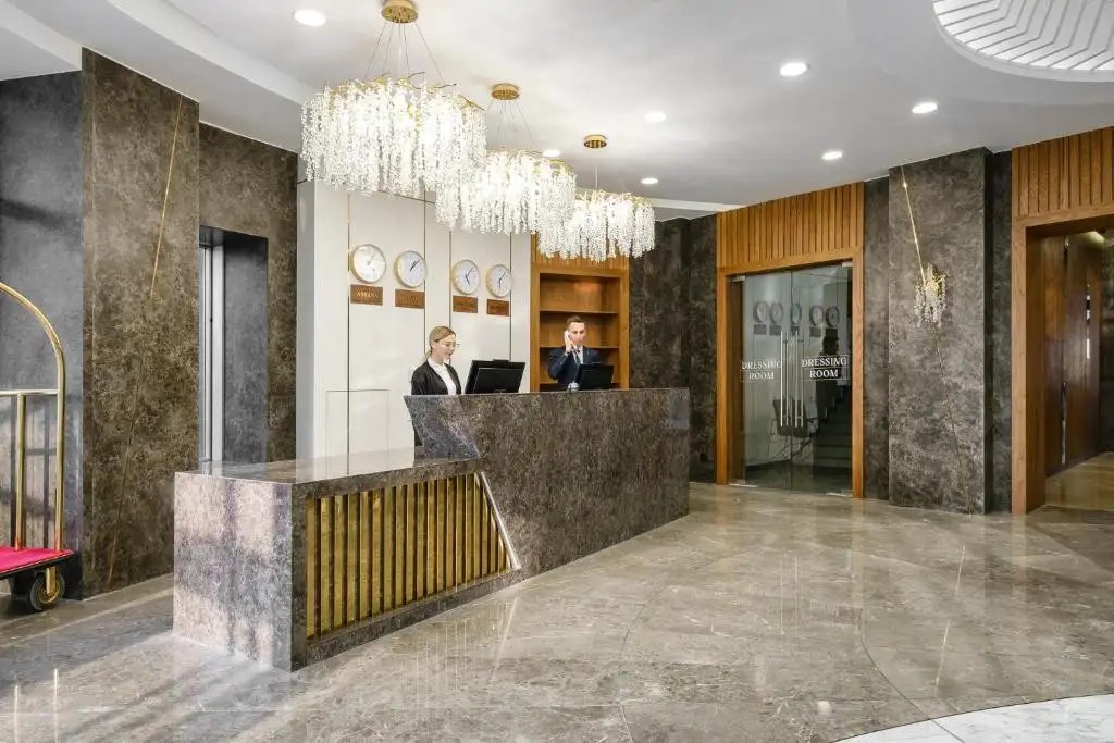 GRAND MILDOM HOTEL