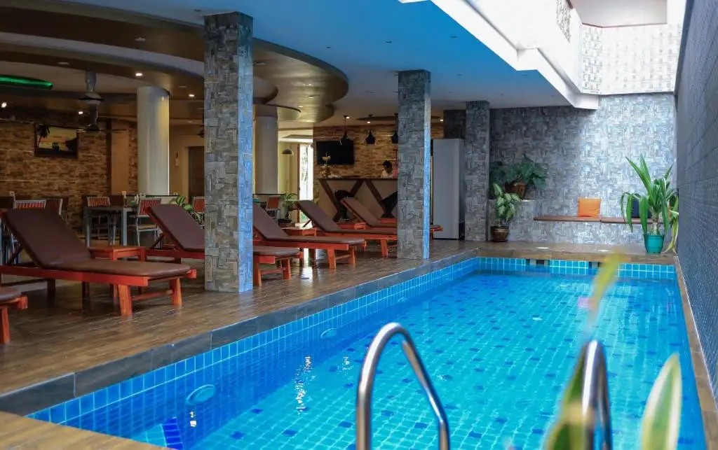 STINGRAY BEACH INN