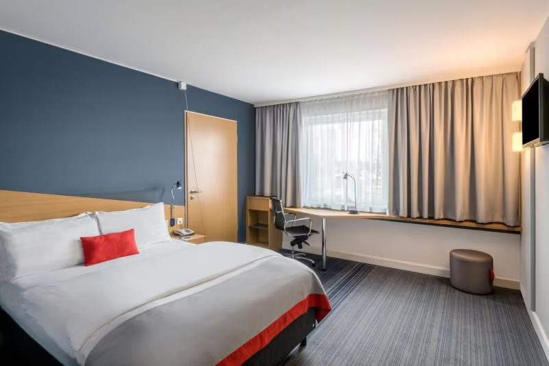 HOLIDAY INN EXPRESS COLOGNE MUELHEIM