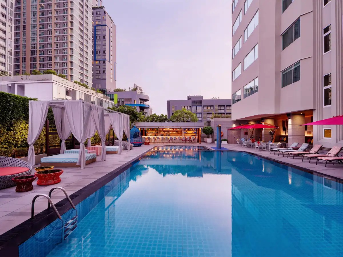 MERCURE BANGKOK SUKHUMVIT 11 (EX. PRESIDENT PALACE HOTEL)
