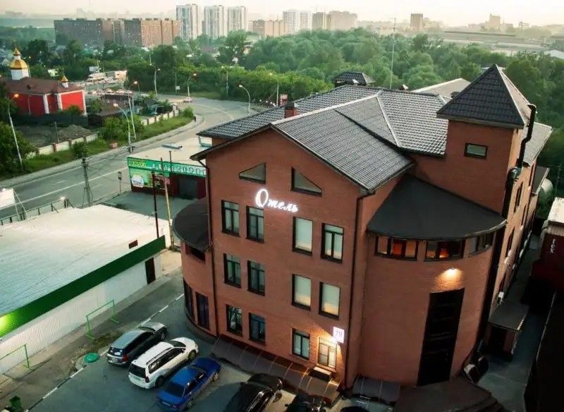 ГОСТИНИЧНЫЙ КОМПЛЕКС ДК GREEN DOORS MINI HOTELS
