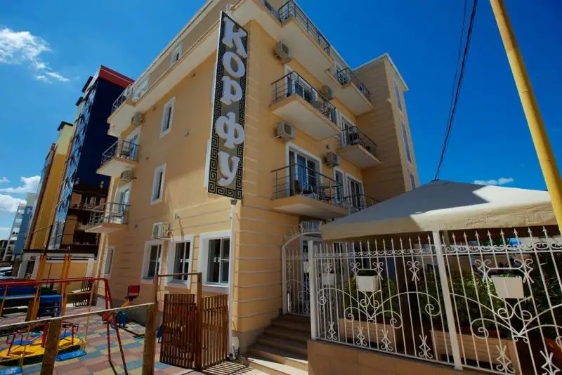 BOMO CORFU ВИТЯЗЕВО