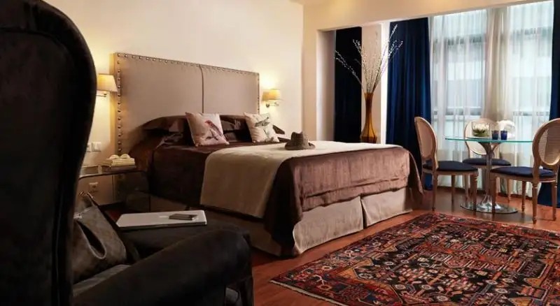 BEST WESTERN PLUS EMBASSY