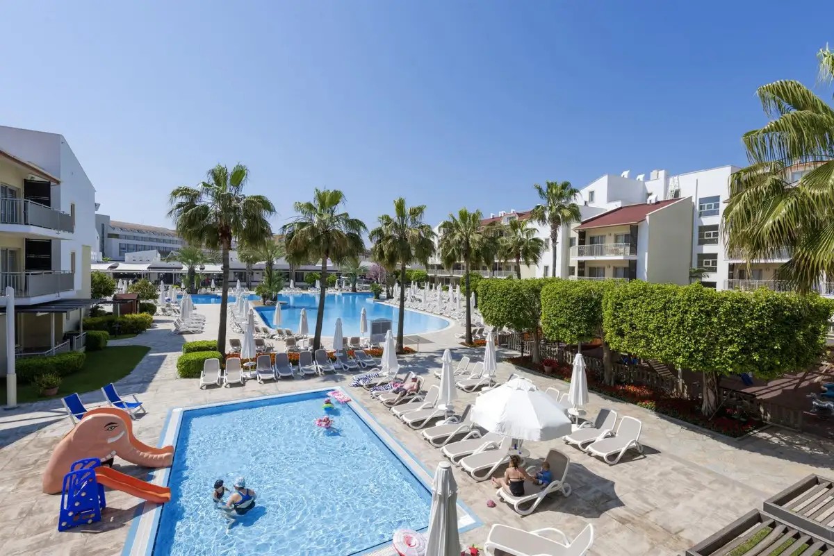 BARUT B SUITES (EX. FAMILY LIFE SIDE, SUNWING)