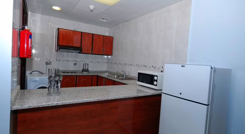 RAMEE ROSE HOTEL APARTMENTS