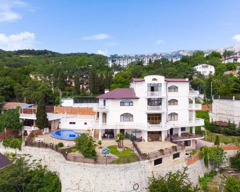 ЛИАНА ГОСТЕВОЙ ДОМ