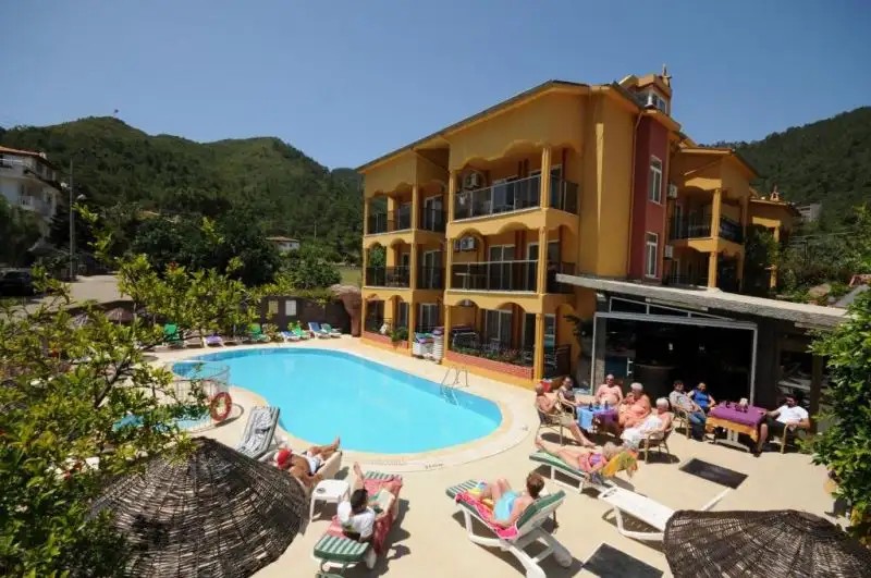 KLEOPATRA APARTMENTS