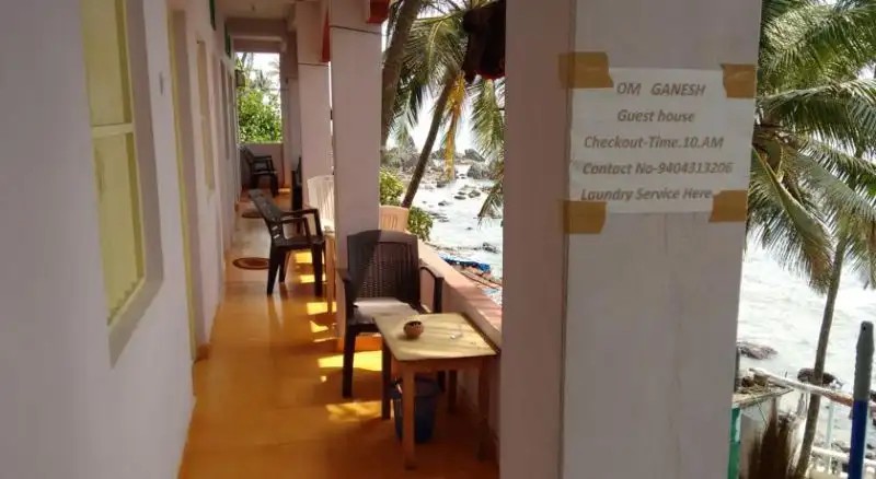 OM GANESH SAAVI GUEST HOUSE