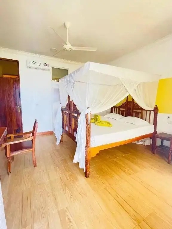 mbuyu (first floor)