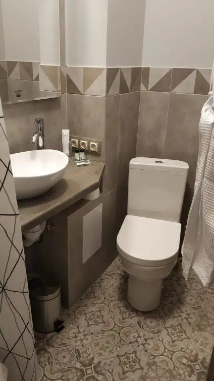 АНТРЕСОЛЬ