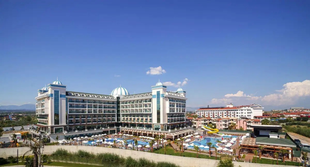 LUNA BLANCA RESORT & SPA