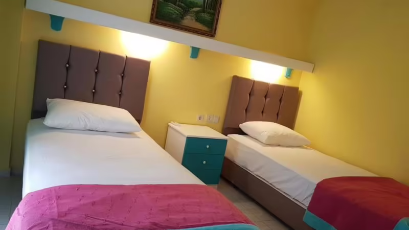 MORE BEACH HOTEL