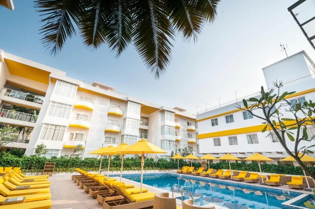 BLOOM SUITES