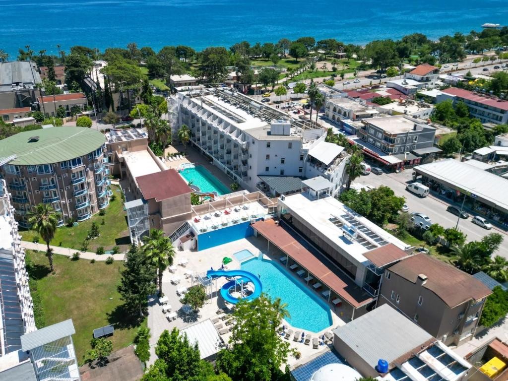 MARINEZ HOTEL (EX. RIOS LATTE)