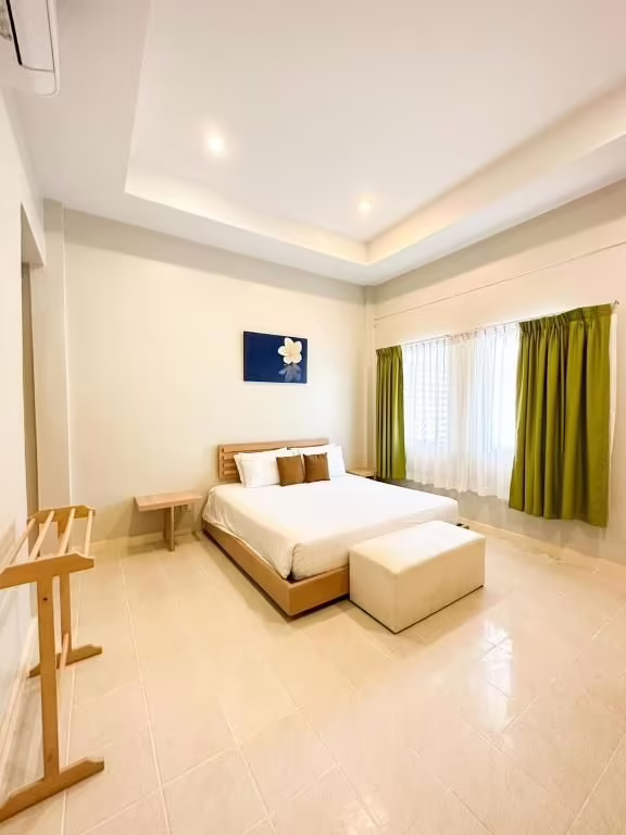 FAVORITE PLACE HOTEL