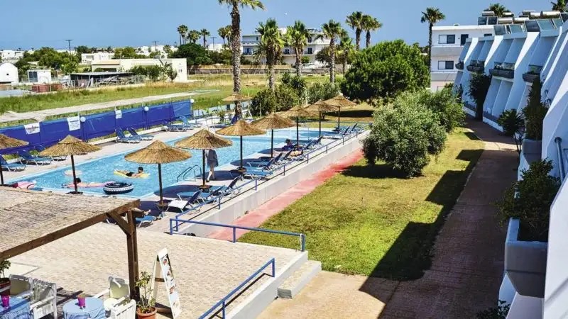 SMARAGDI HOTEL & APARTMENTS
