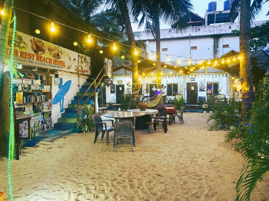 STAR REST BEACH ARUGAMBAY