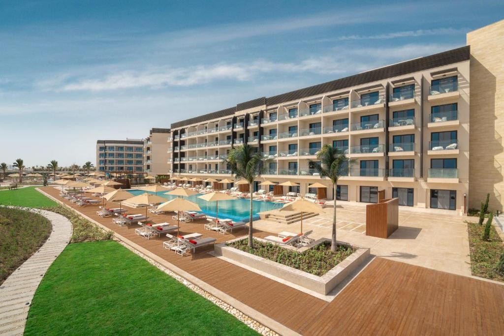 PALMA BAY ROTANA RESORT