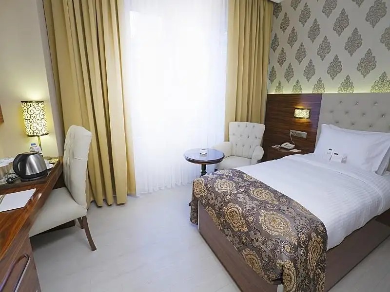 REIS INN